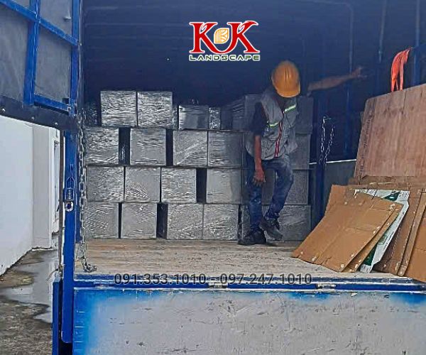 GIẢI PHÁP NÂNG CAO MẢNG XANH BẰNG HỆ TƯỜNG ĐỨNG CHO NHÀ MÁY CONSTANTIA VIỆT NAM