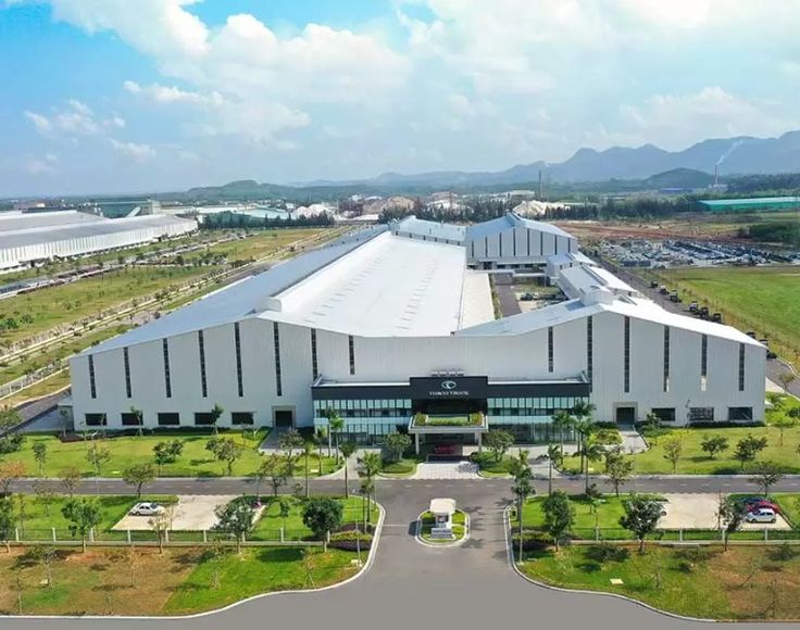 Trồng Cỏ Phủ Xanh Nhà Máy