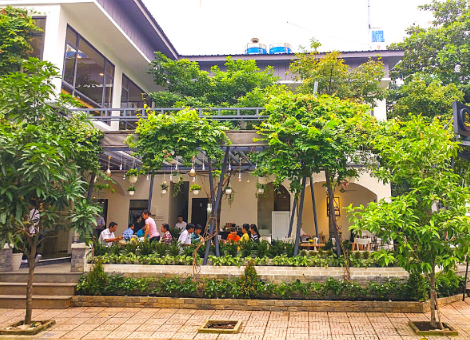 THIẾT KẾ QUÁN CÀ PHÊ SÂN VƯỜN ĐẸP HÚT KHÁCH